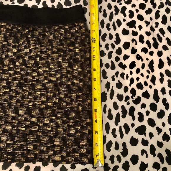 Forever 21 Gold & Black Skirt - Picture 4 of 5